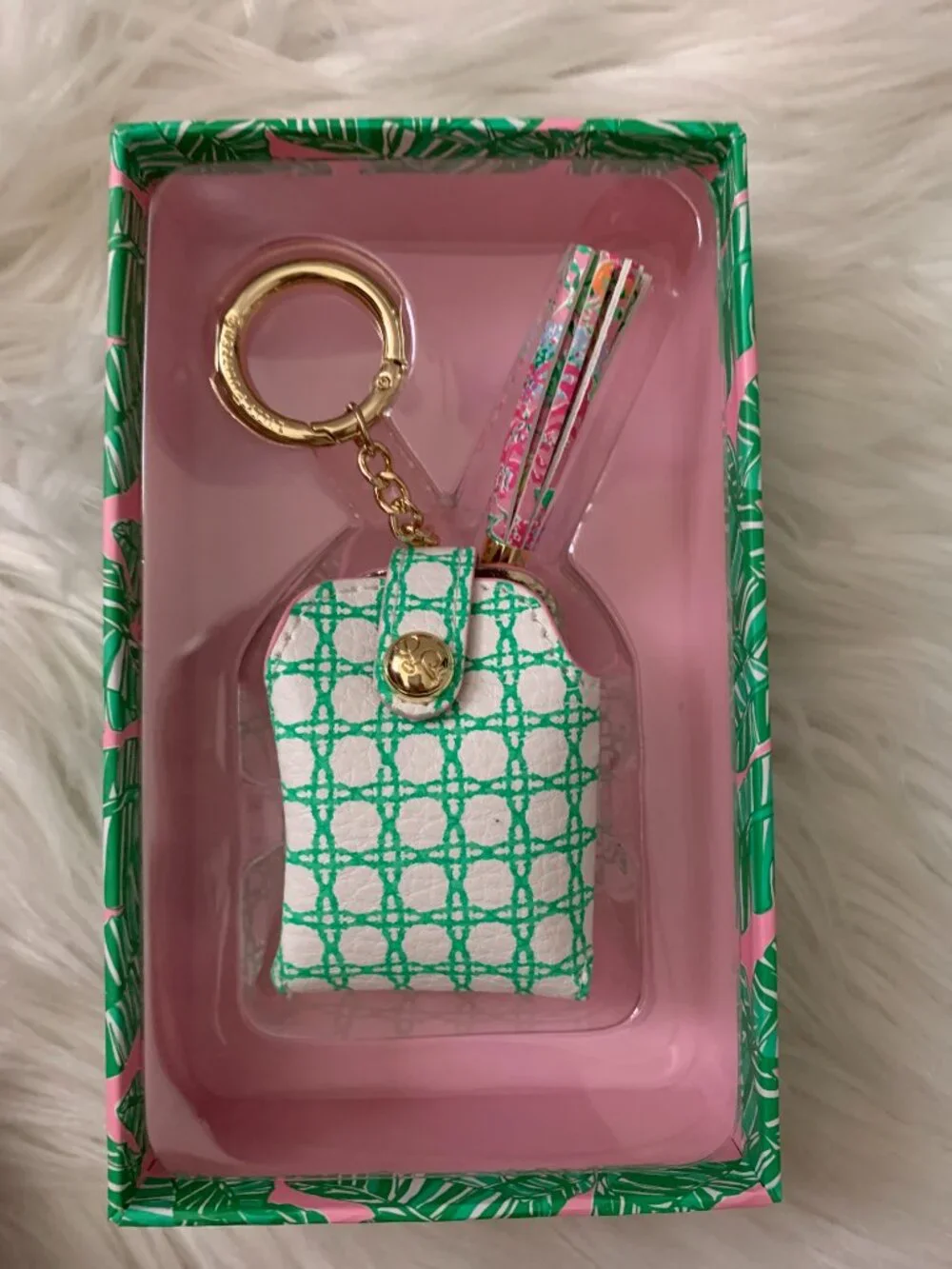 LILLY PULITZER Spearmint Caning Wireless Earbud Case in Green/White